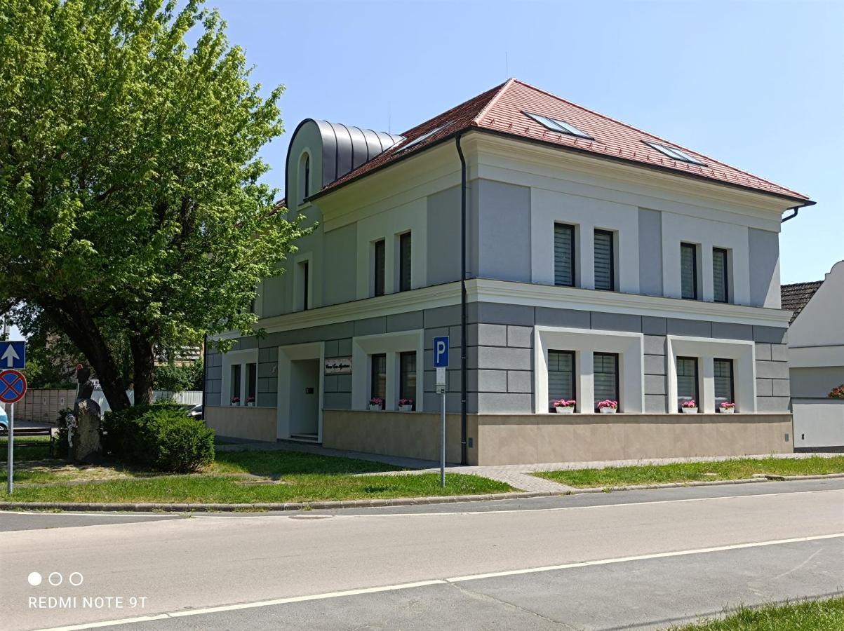 Corso Lux Apartman Gyula Dış mekan fotoğraf